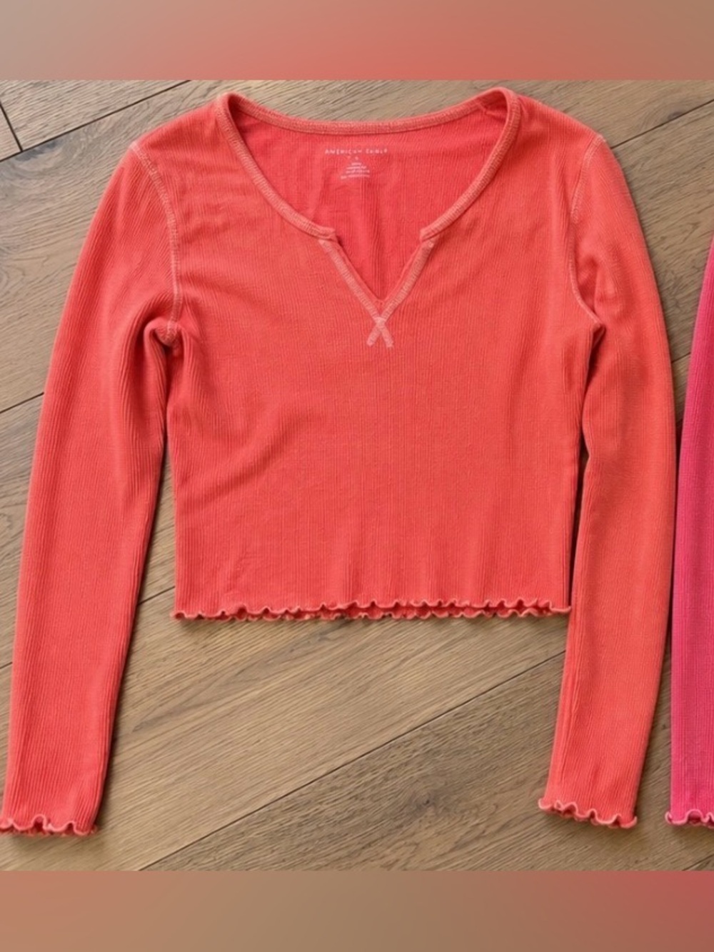 American Eagle Ribbed Crop Top – Red & Coral Long Sleeve Lettuce Hem Shirt (L/G) - Picture 6 of 10